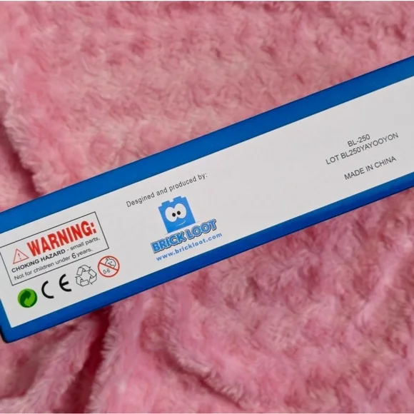 Domino's Electric Delivery Vehicle Building Set - Picture 3 of 3